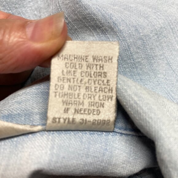 J Jill Blue Light Wash Denim Over-Shirt, Medium, Cotton Chambray Metal Buttons - Picture 9 of 10